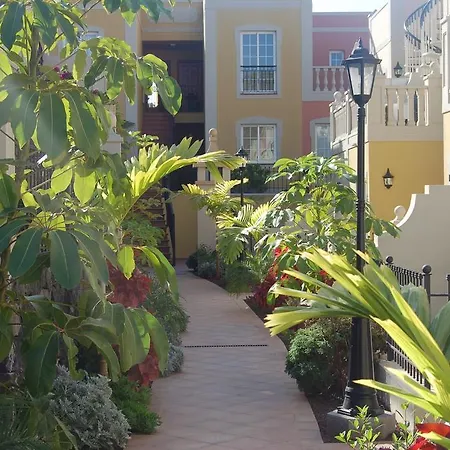 Elegant Palm Mar *