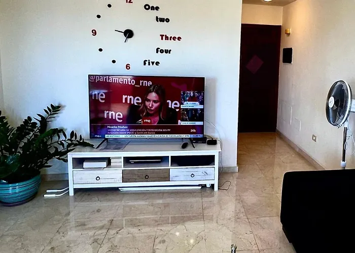 Elegant Mar Palm-mar